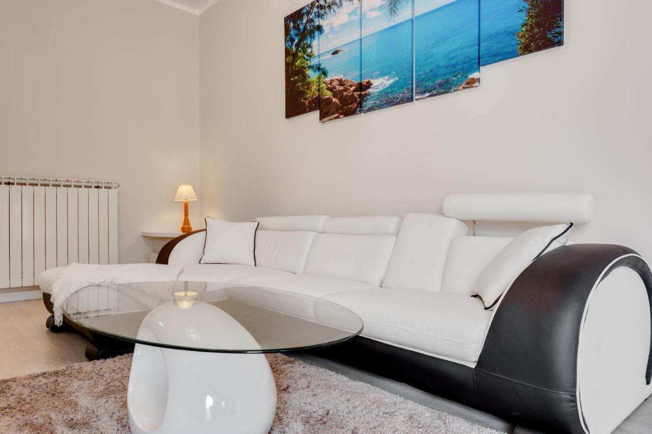 Luni Mare Bright Terrace Flat With Parking Appartement Marinella di Sarzana Buitenkant foto